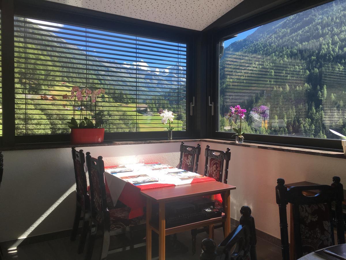Qi-Lin Hotel Restaurant Ayer Dış mekan fotoğraf