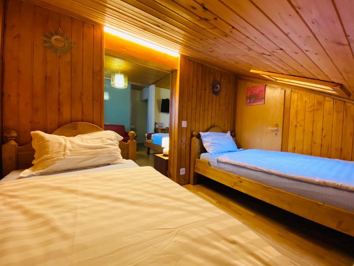 Qi-Lin Hotel Restaurant Ayer Dış mekan fotoğraf